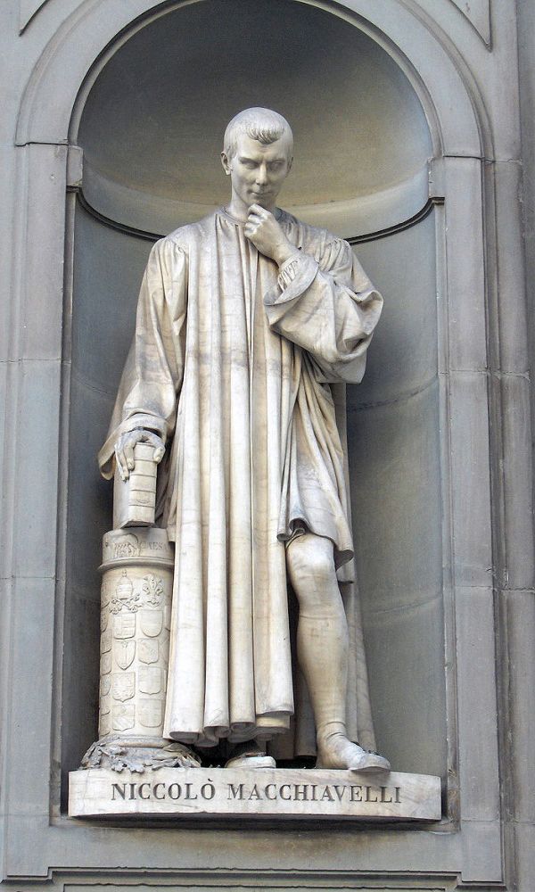 Statue von Machiavelli in Florenz.